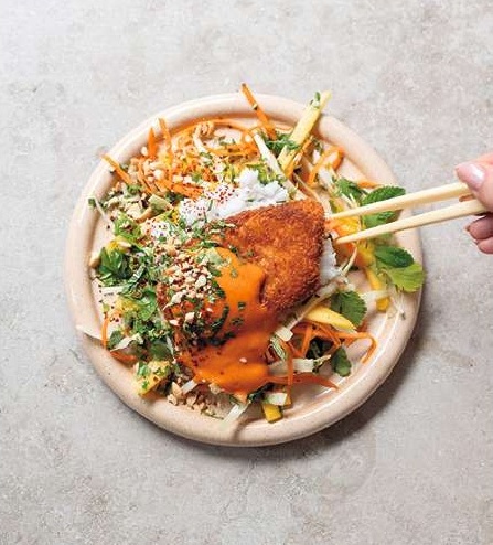 Gochujang-kryddad Friterad kyckling Med krämigt kokosris